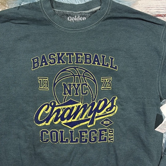 NWT Urban Outfitters Golden Hour Basketball NYC College Crewneck Sweatshirt - Picture 7 of 8